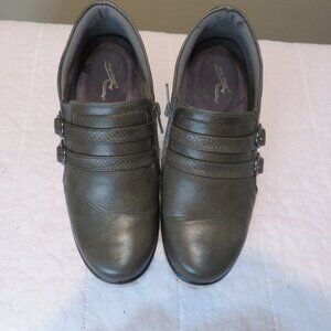 Women's Easy Street Comfort Wave Gray Ankle Boots